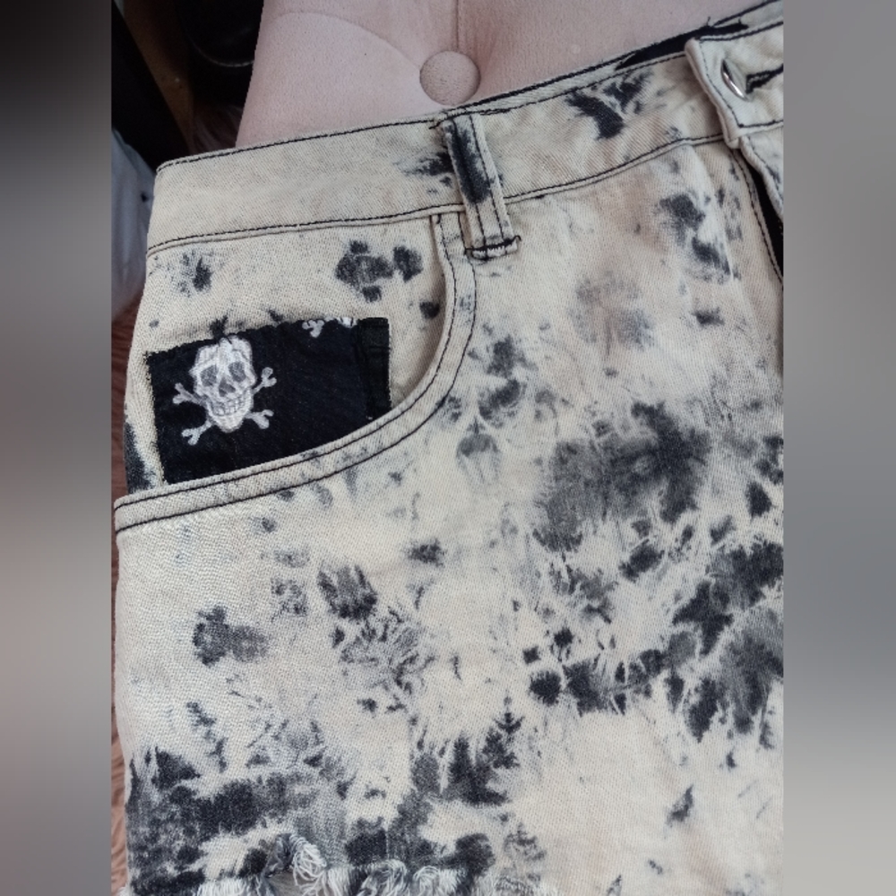 Club Exx × RAGE custom grim reaper tie dyed OOAK shorts! Rdy! - Picture 5 of 10